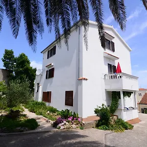 apartments-ana-mali-losinj.primorje-gorskikotar.com/